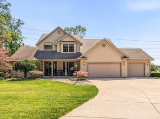 53308 Beech Grove Dr, Bristol, IN 46507