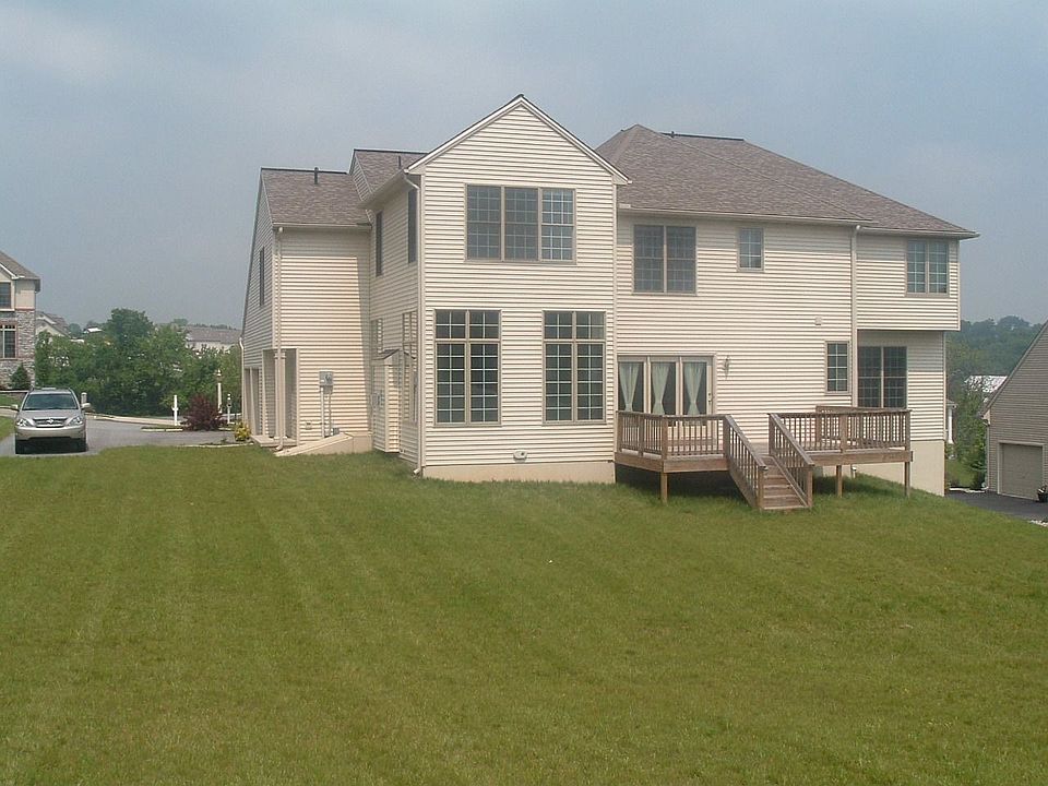 2nd image of 705 Goddard Dr