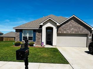 2231 S Lake Michele Cir, Lake Charles, LA 70607