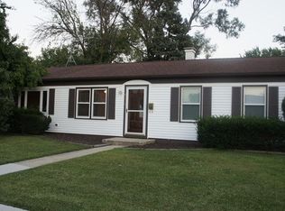 517 Kenyon Ave, Romeoville, IL 60446