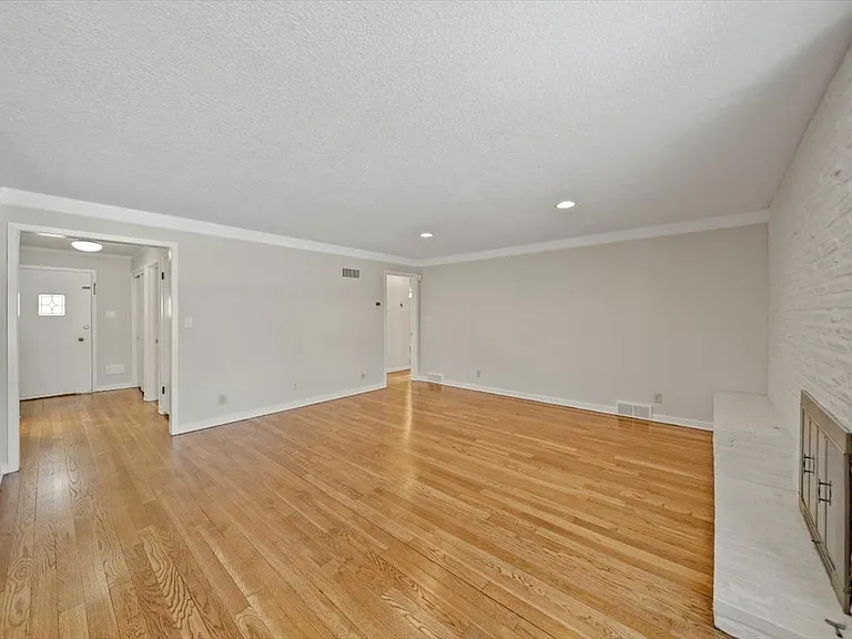 7708 Reeds Rd — Photo 13