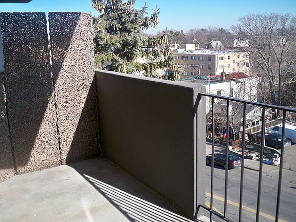 3rd image of 2800 W 44th St