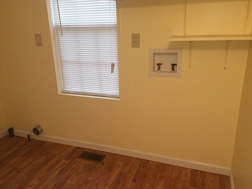 3rd image of 84 Devonshire Ave