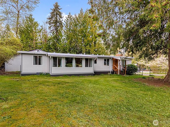 2nd image of 18405 SE 162nd Street