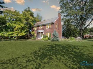 384 Colony Rd, Rossford, OH 43460