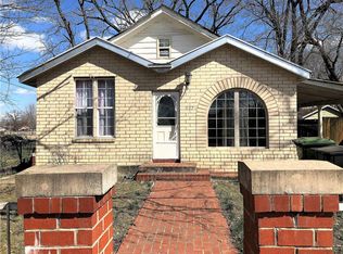 737 N 4th St, Rogers, AR 72756
