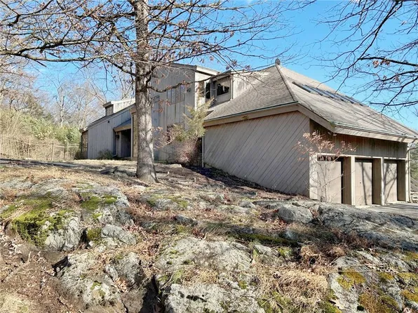 16 Prickly Pear Hill Road, Croton-on-Hudson, NY 10520