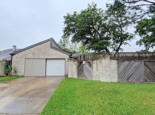 7018 Marisol Dr, Houston, TX 77083