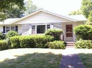 5 Austin Ct, Poughkeepsie, NY 12603