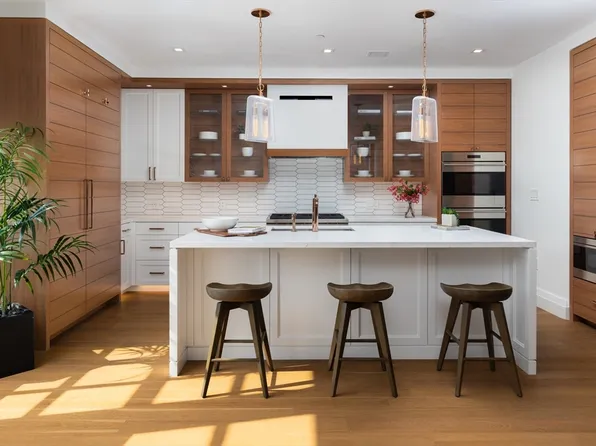 45 Temple St Unit 511, Boston, MA 02114