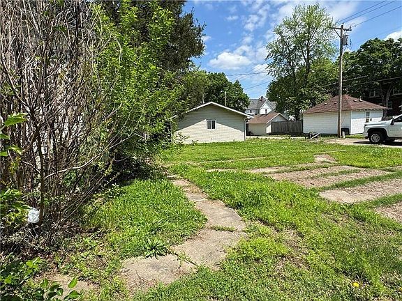 2nd image of 420 S Lincoln Ave