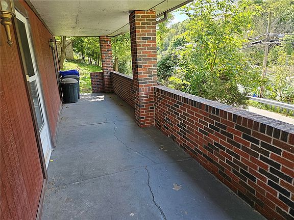 2nd image of 503 Finks Run Rd
