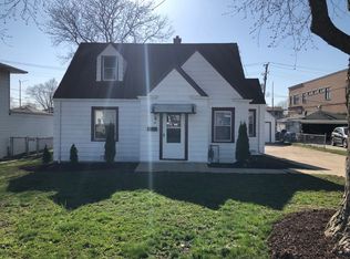 6 Belle Dr, Northlake, IL 60164