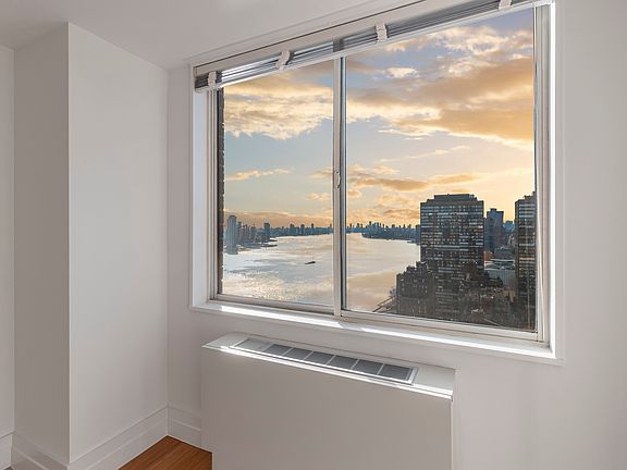 3rd image of 429 E 52nd St APT 36E