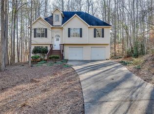 165 Elk Grove Dr, Auburn, GA 30011