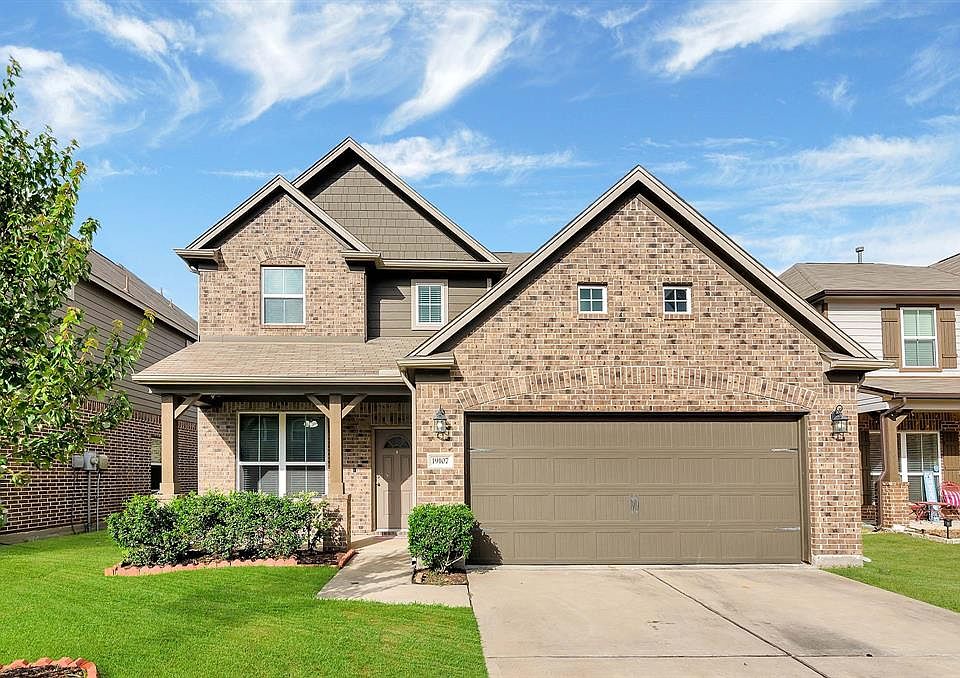 1st image of 19107 Woodland Leaf Lane