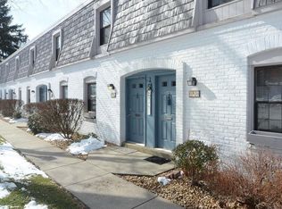 1122 Pennsbury Blvd, Pittsburgh, PA 15205