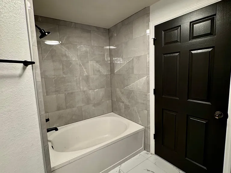 2801 Chancellorsville Dr #1012 — Photo 11
