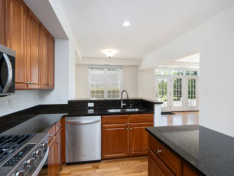 1509 Old Trail Dr — Photo 9