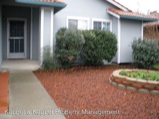 1st image of 872 Scottsdale Dr