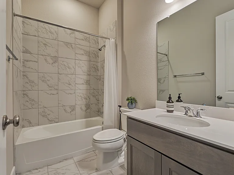 1716 Encino Blvd — Photo 32