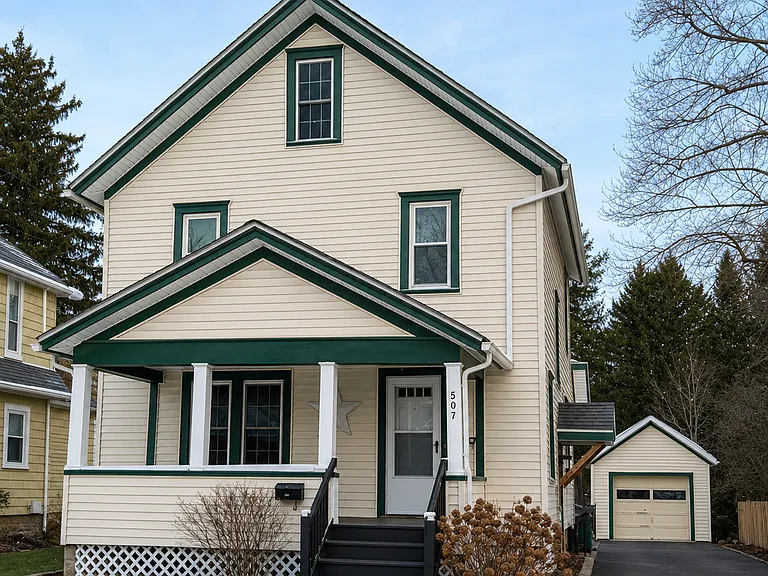 507 Tamarack St — Photo 1