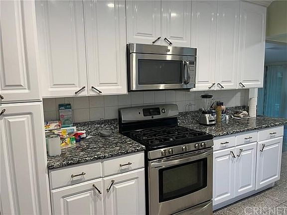 4th image of 7816 Amestoy Ave