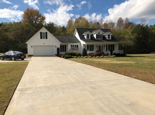 199 Blackridge Rd, Bracey, VA 23919