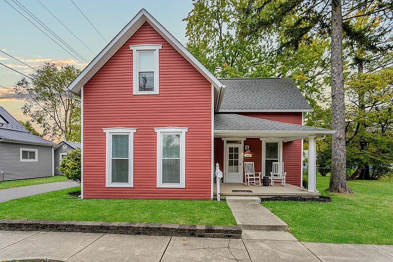 1st image of 349 S Chillicothe St