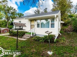 613 N 16th St, Marshalltown, IA 50158