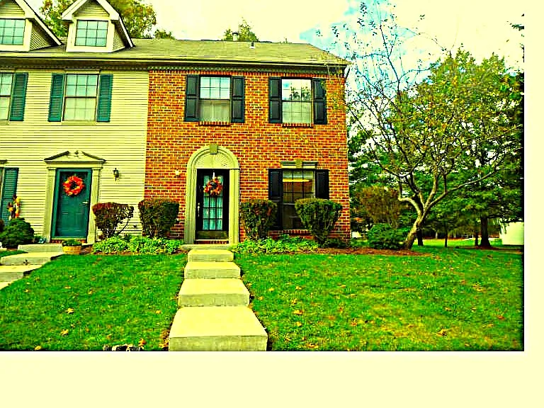 608 Brokaw Ct — Photo 15