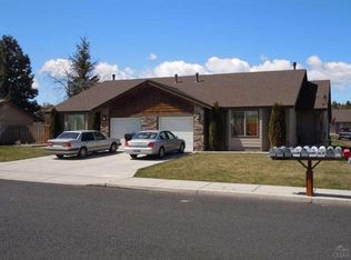 2635 SW 30th St, Redmond, OR 97756