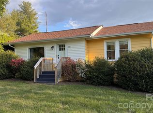 144 Macedonia Rd, Asheville, NC 28804