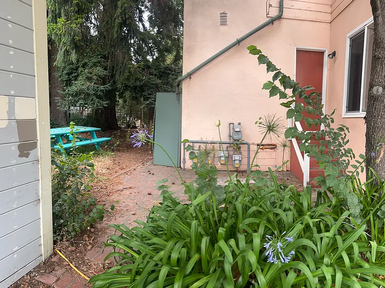 1008 47th St — Photo 10