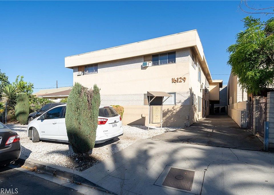 1st image of 16129 Cantlay St