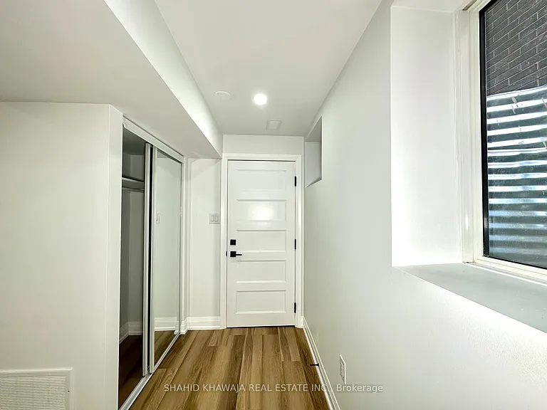 470 Violet Gate #LOWER — Photo 7
