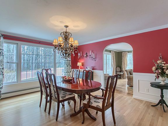 5th image of 20 Basswood Cir