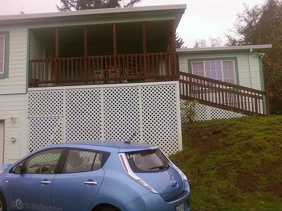 Front upper entrance/porch