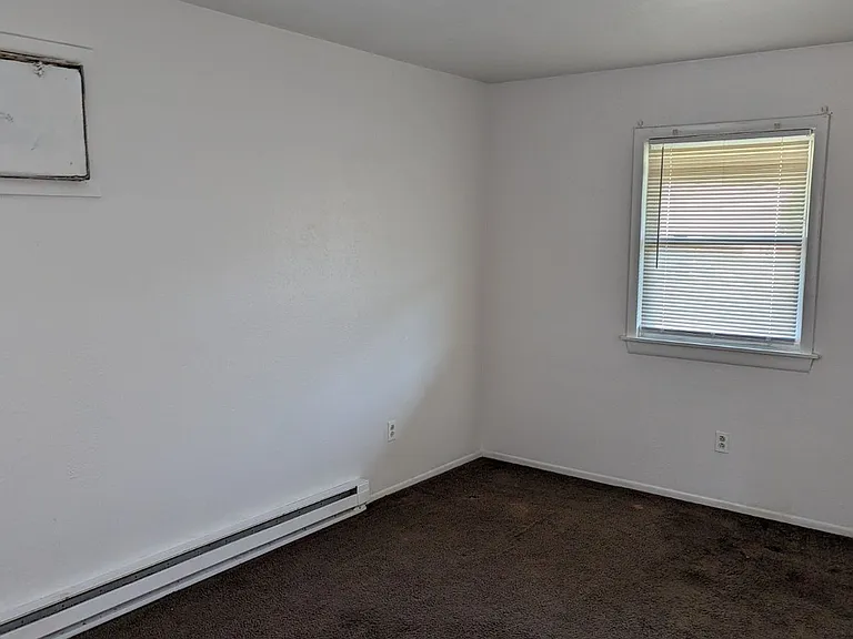 1350 Brooke Park Dr #4 — Photo 5