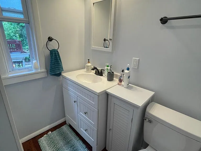 2348 Highland Ave — Photo 8