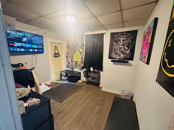 3rd image of 1511 N State St APT 4