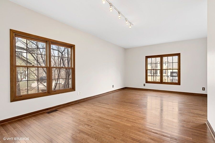 468 Kelly Ln, Crystal Lake, IL 60012 Zillow