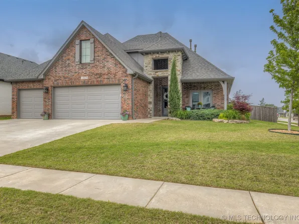 12576 S 7th Pl, Jenks, OK 74037