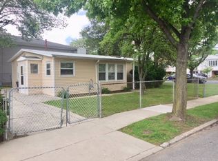 64 Signs Rd, Staten Island, NY 10314