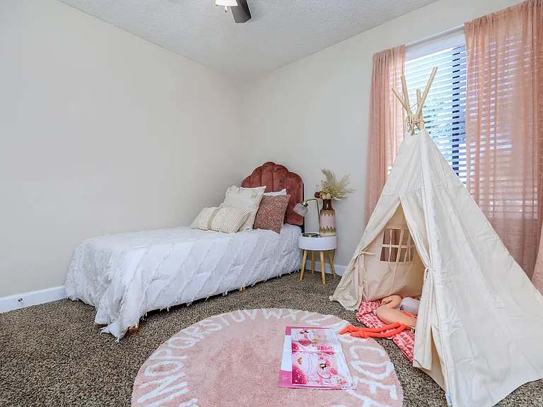 North Creek Apartment Homes — Photo 50