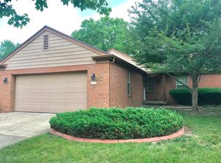 1806 Lakeside Dr, Champaign, IL 61821