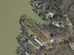 832 Riverwood Dr, Lexington, NC 27292