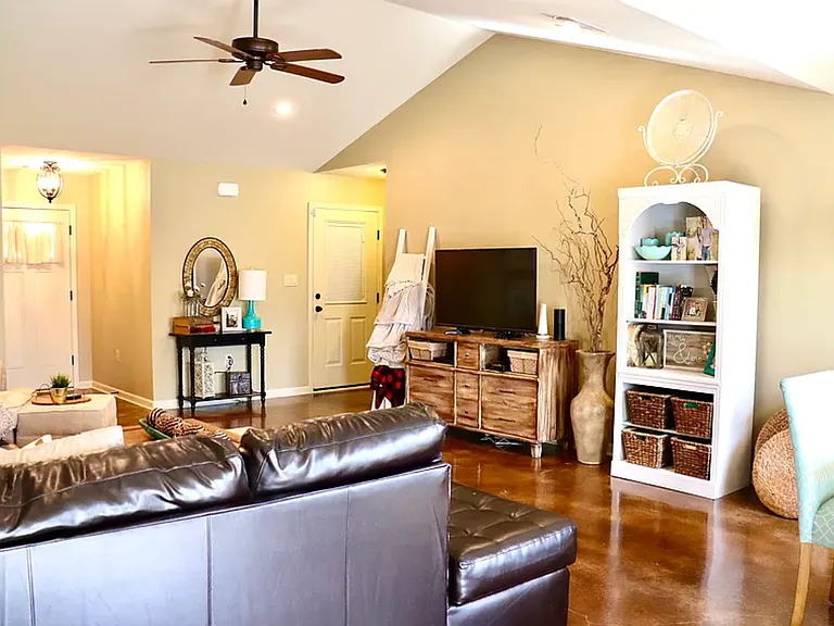 449 Wildwood Point — Photo 6