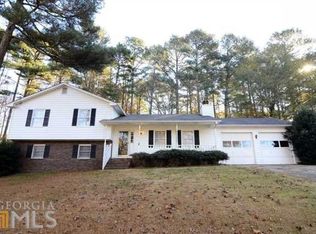 377 Summerville Dr, Lawrenceville, GA 30046