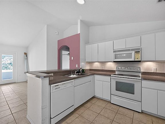 5th image of 19735 SW 93RD PLACE